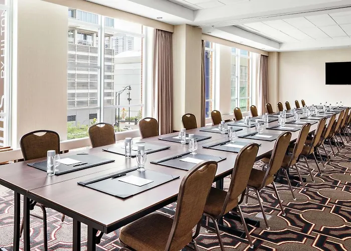 Hotel Hilton Garden Mccormick Place Chicago